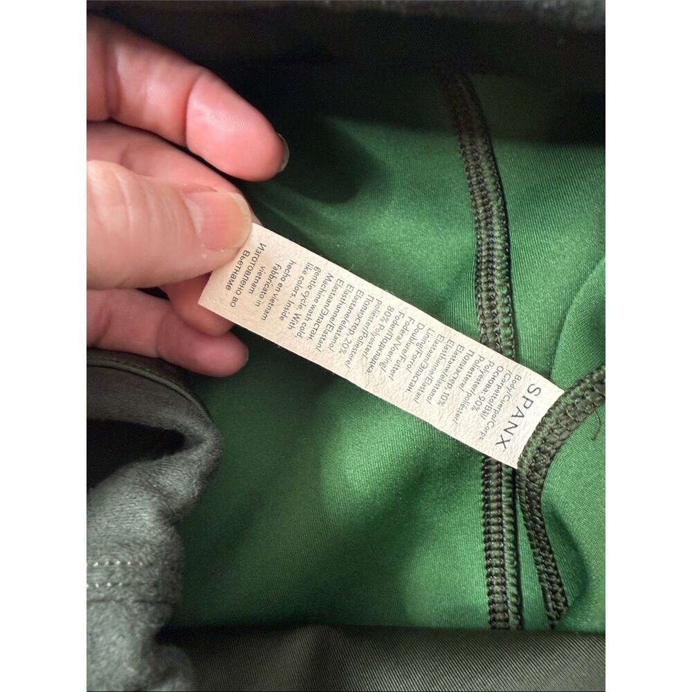 Nwot Spanx Olive Green Suede Stretch Ponte Leggings size medium - Picture 4 of 7